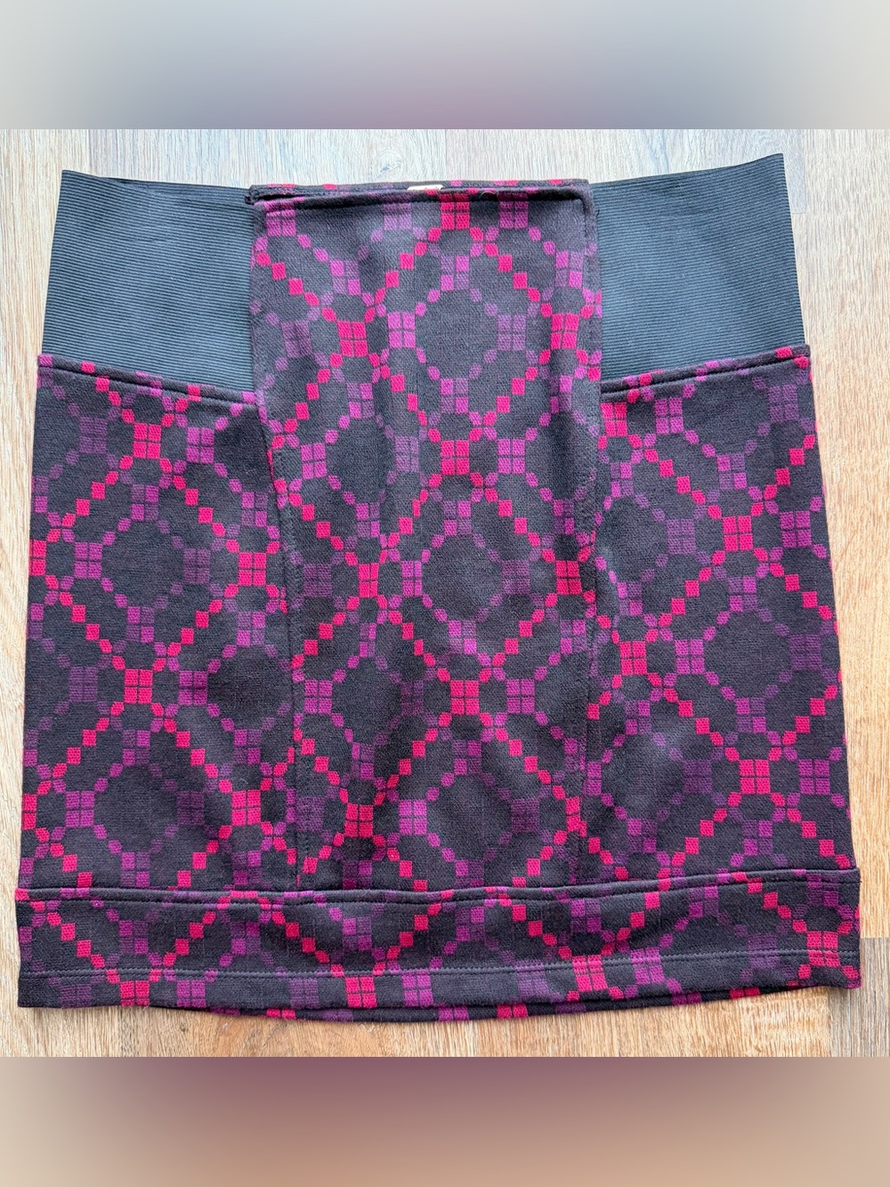 FREE PEOPLE | Geometric Mini Skirt | Stretch Pull On Bodycon | Boho Y2K Skirt